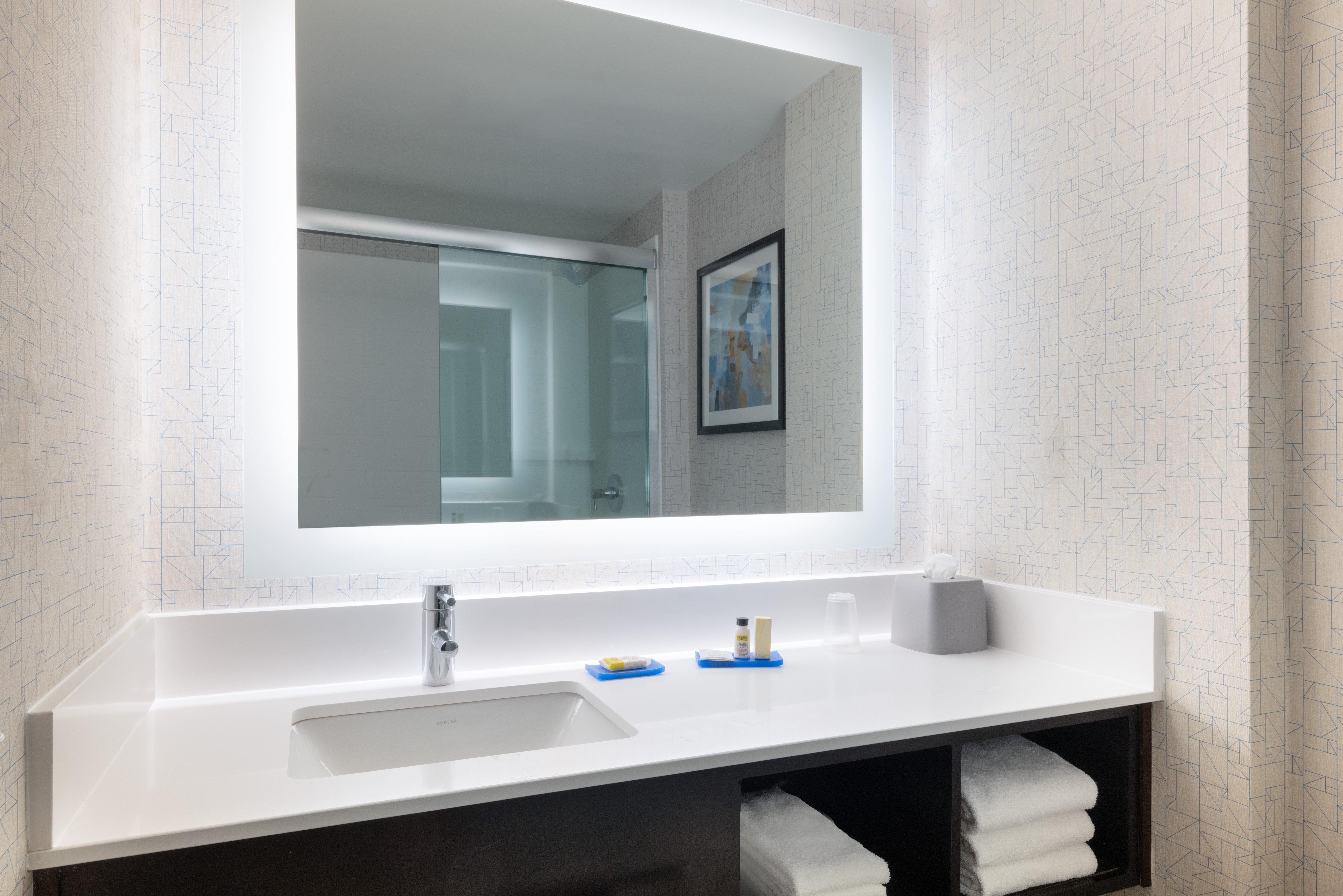 Holiday Inn Express & Suites Boston - Cambridge By Ihg Exterior photo