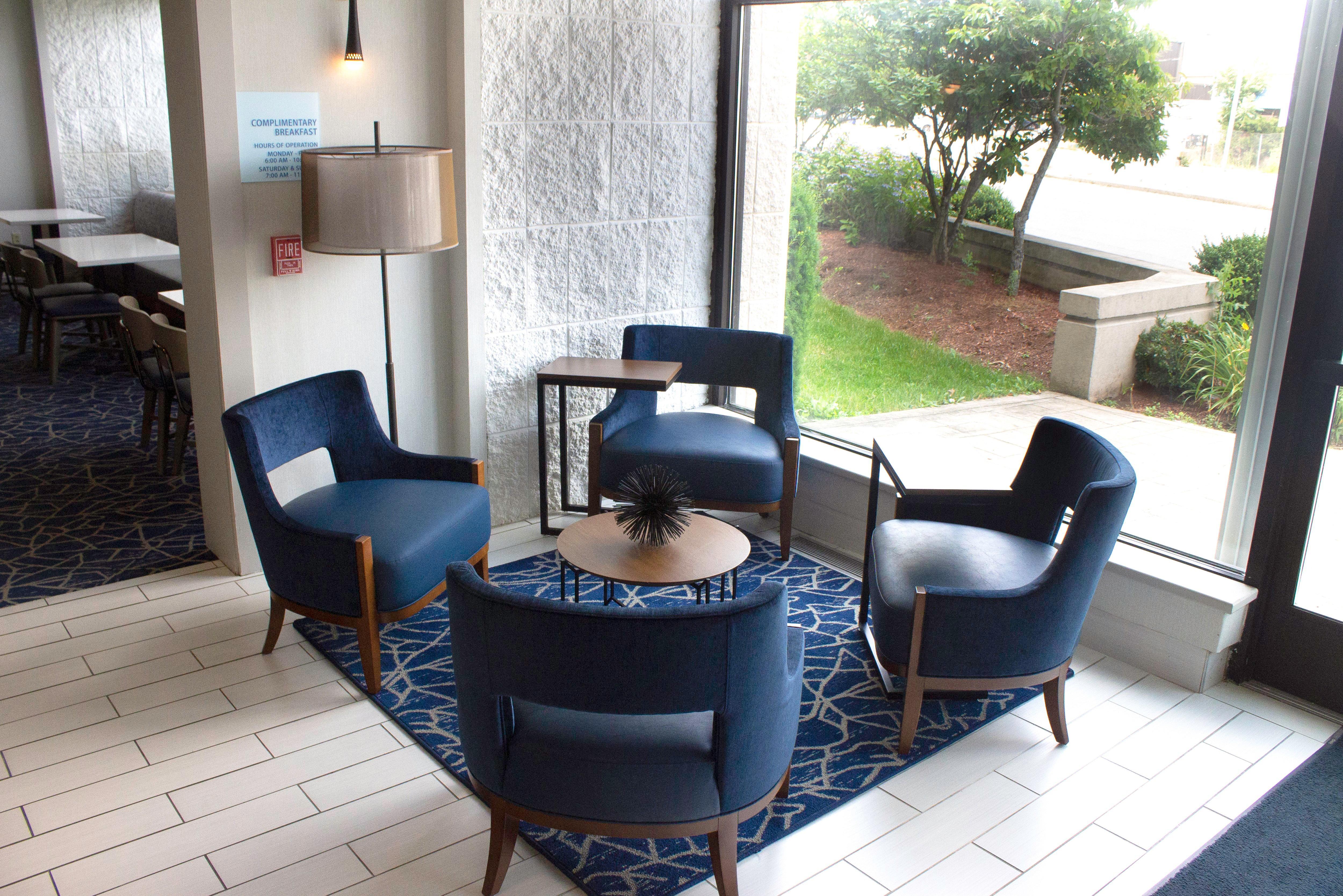 Holiday Inn Express & Suites Boston - Cambridge By Ihg Exterior photo