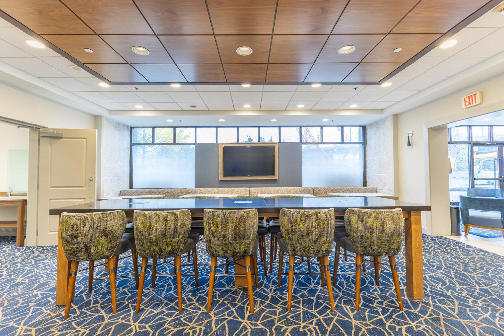 Holiday Inn Express & Suites Boston - Cambridge By Ihg Exterior photo